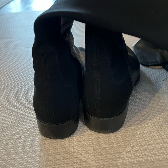 Stuart Weitzman 50/50 leather boot- black ($795 value) - Picture 5 of 9